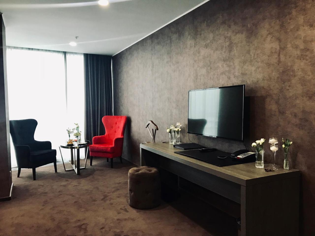 Maqan Hotel Almati Kültér fotó