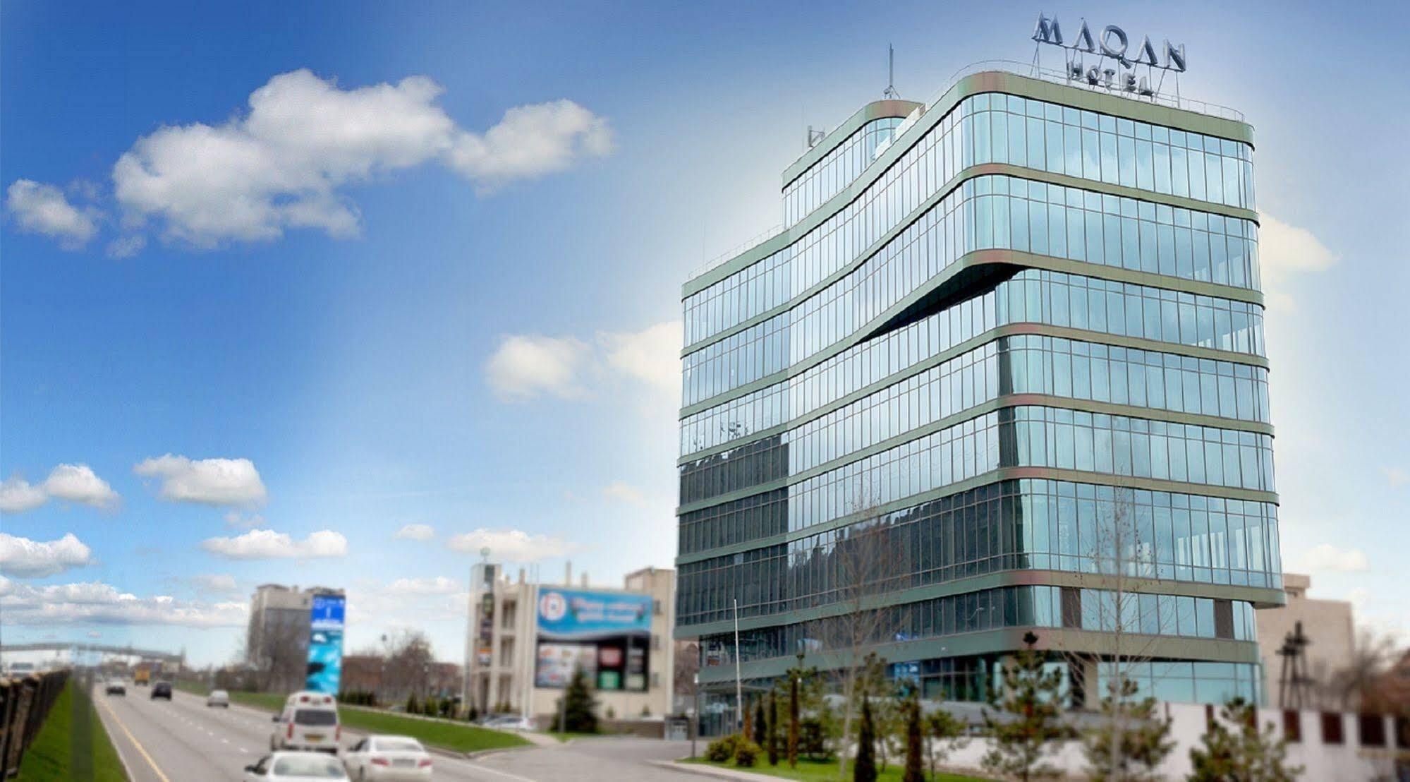 Maqan Hotel Almati Kültér fotó